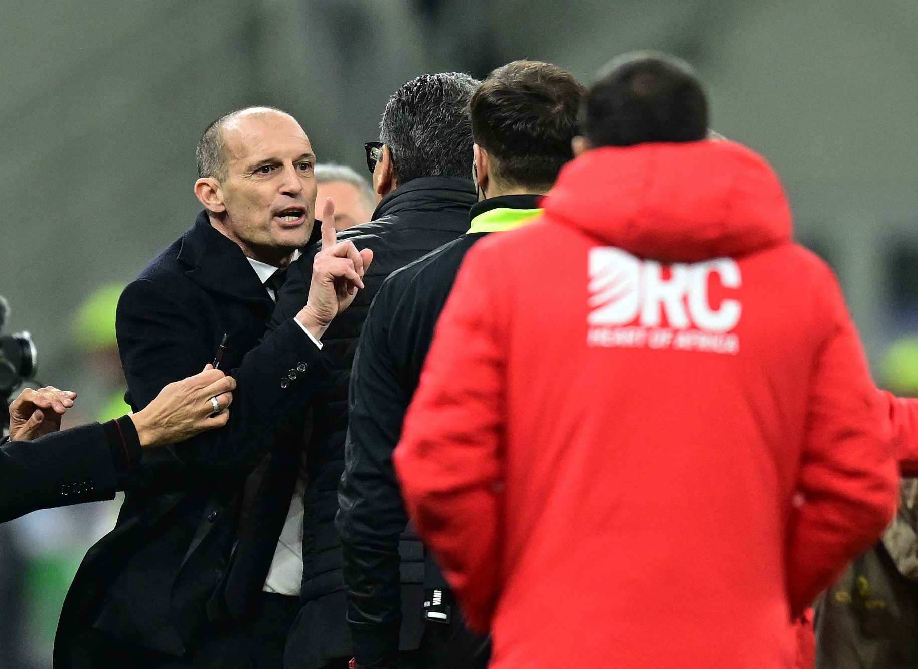 MK体育登录入口-欧洲五大联赛压迫榜：科莫巴黎拜仁前三，米兰倒数第一